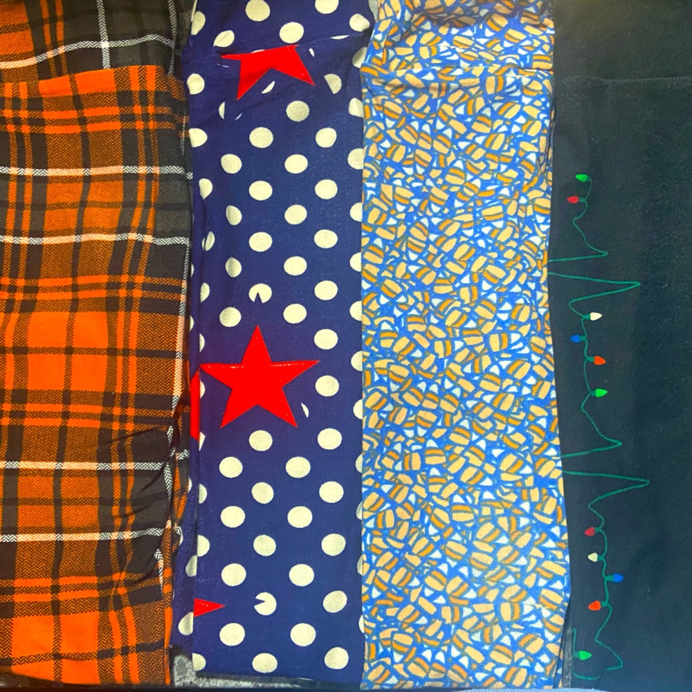 Lot of size S/M Lularoe various Holiday leggings